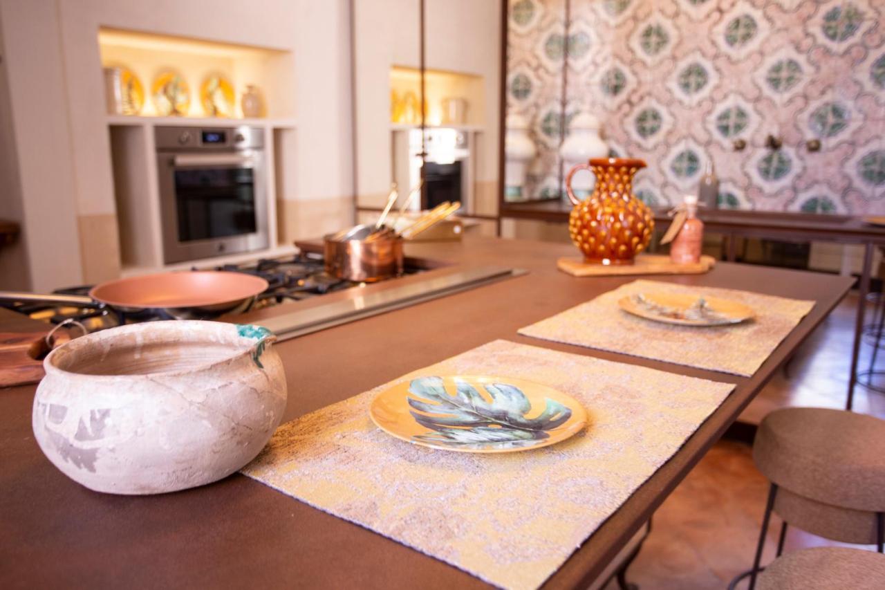 Palazzo Maresgallo Suites & Spa เลชเช ภายนอก รูปภาพ