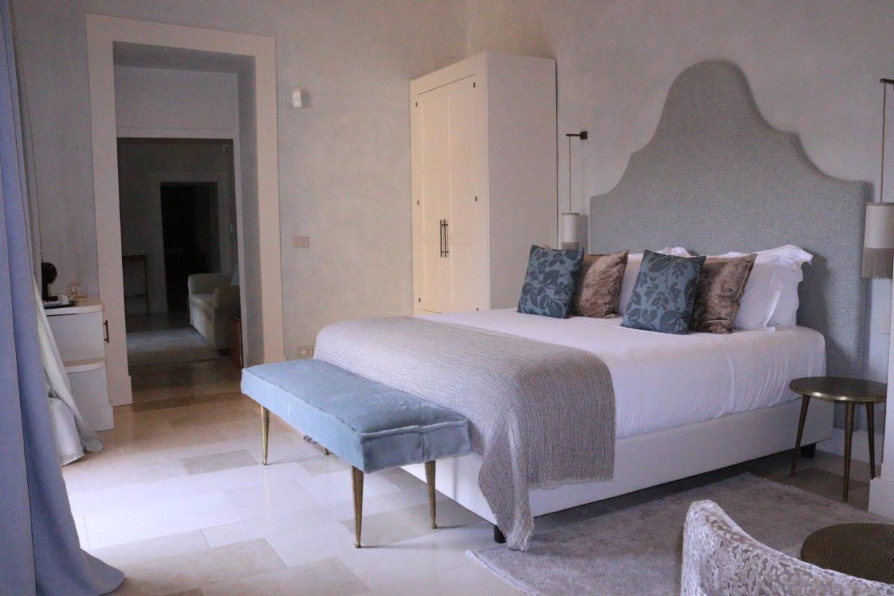 Palazzo Maresgallo Suites & Spa เลชเช ภายนอก รูปภาพ