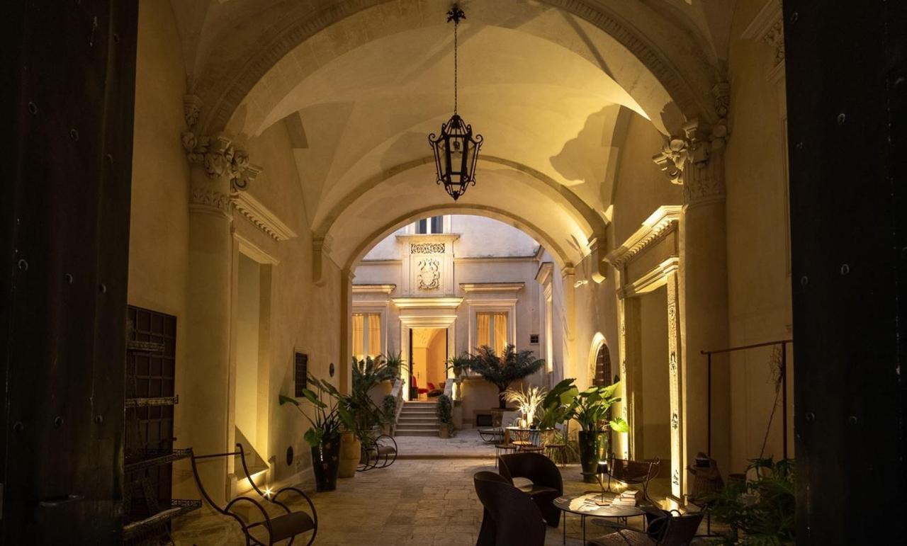 Palazzo Maresgallo Suites & Spa เลชเช ภายนอก รูปภาพ