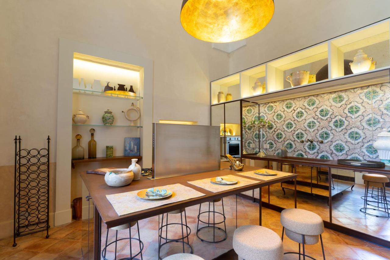 Palazzo Maresgallo Suites & Spa เลชเช ภายนอก รูปภาพ